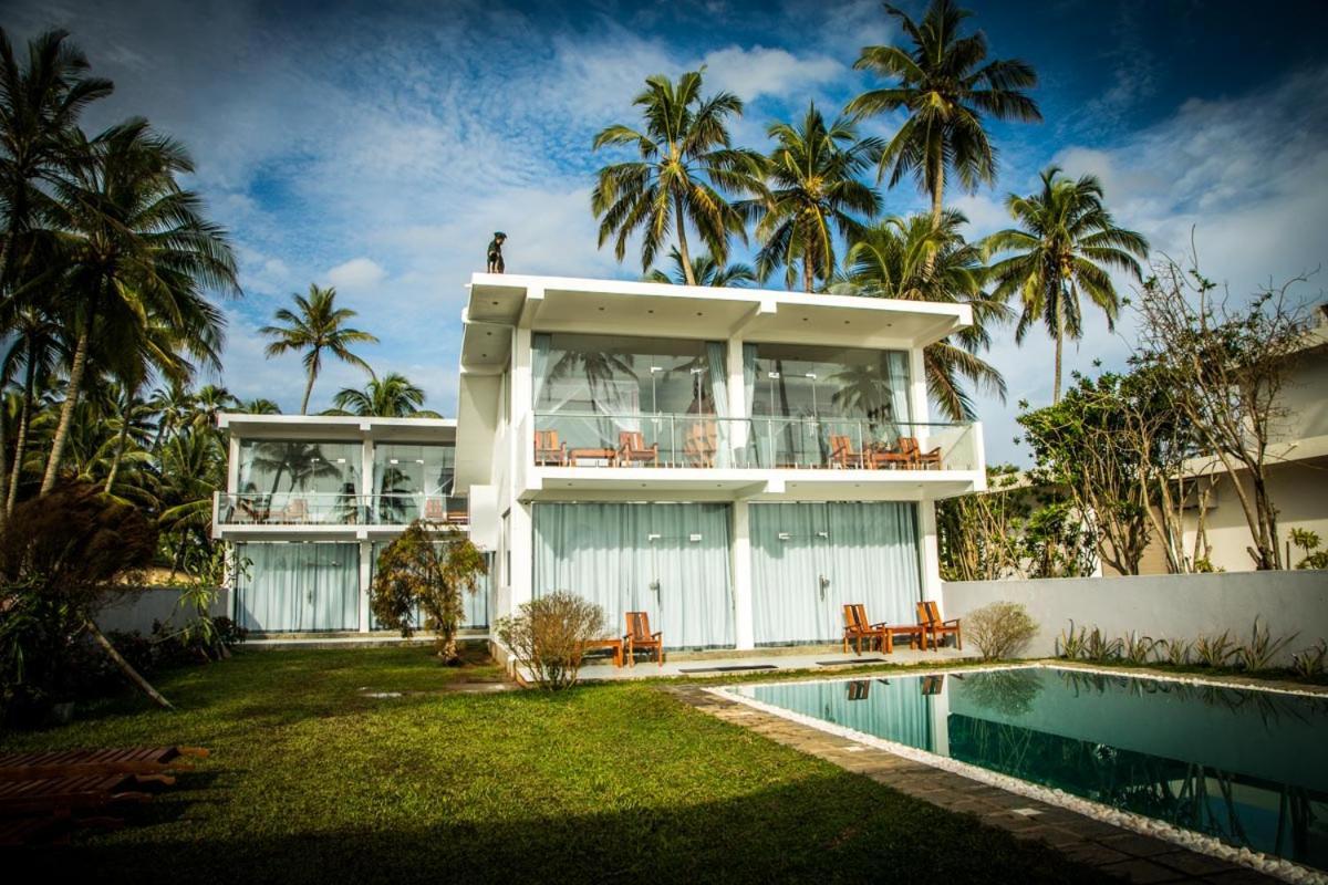 Hotel Infinity Of Sri Lanka Paiyagala Exterior foto