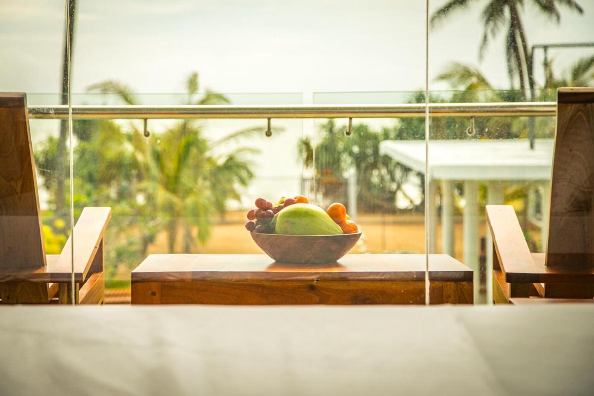 Hotel Infinity Of Sri Lanka Paiyagala Exterior foto