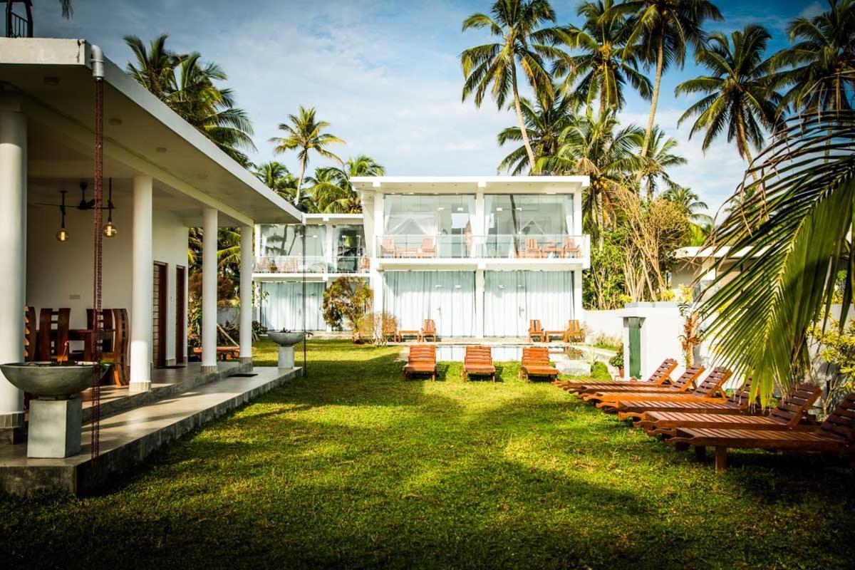 Hotel Infinity Of Sri Lanka Paiyagala Exterior foto
