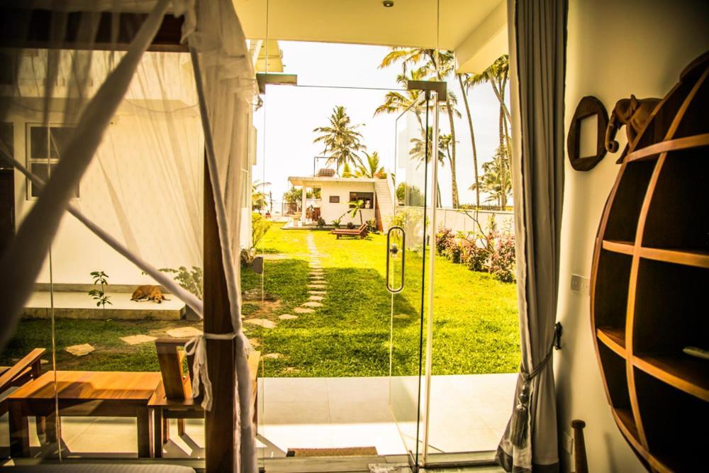 Hotel Infinity Of Sri Lanka Paiyagala Exterior foto