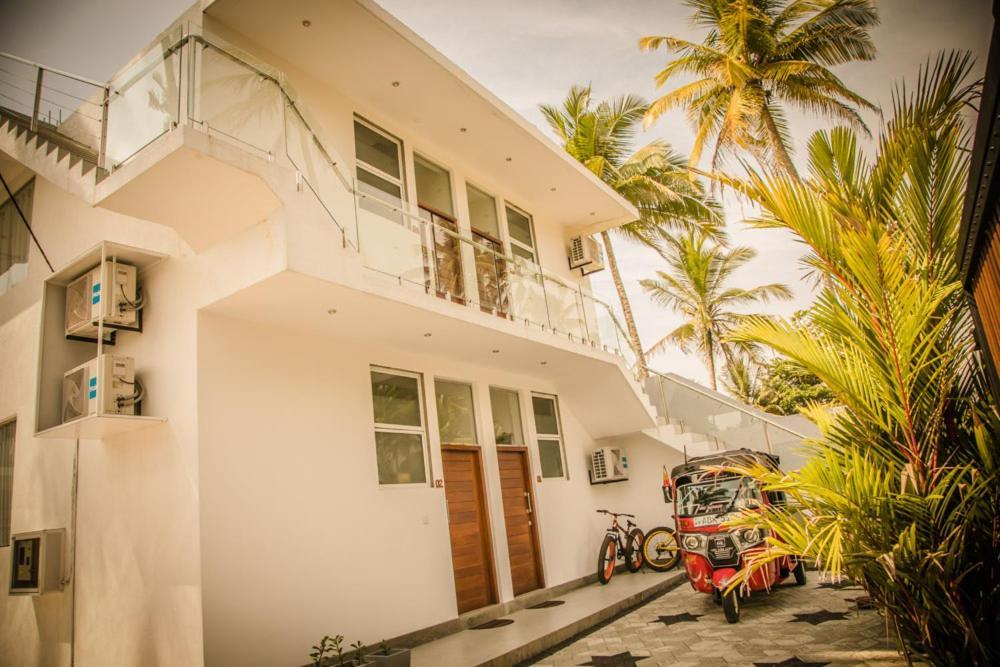 Hotel Infinity Of Sri Lanka Paiyagala Exterior foto