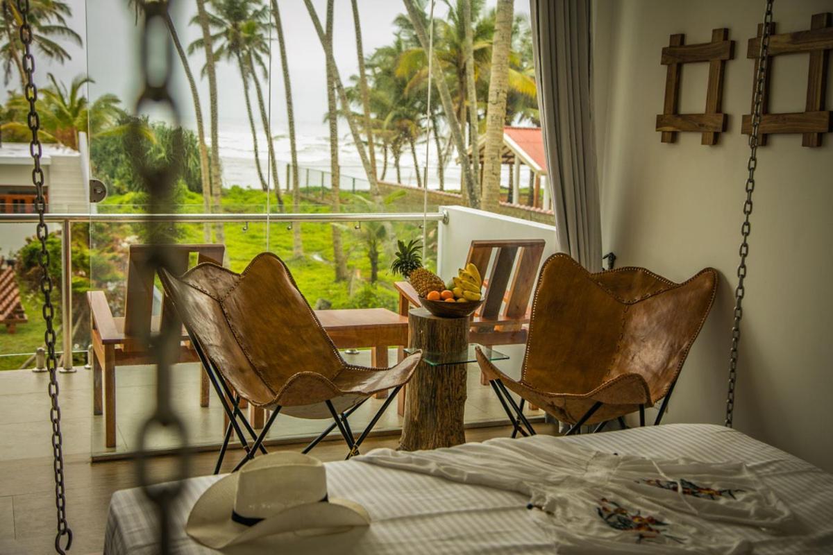 Hotel Infinity Of Sri Lanka Paiyagala Exterior foto